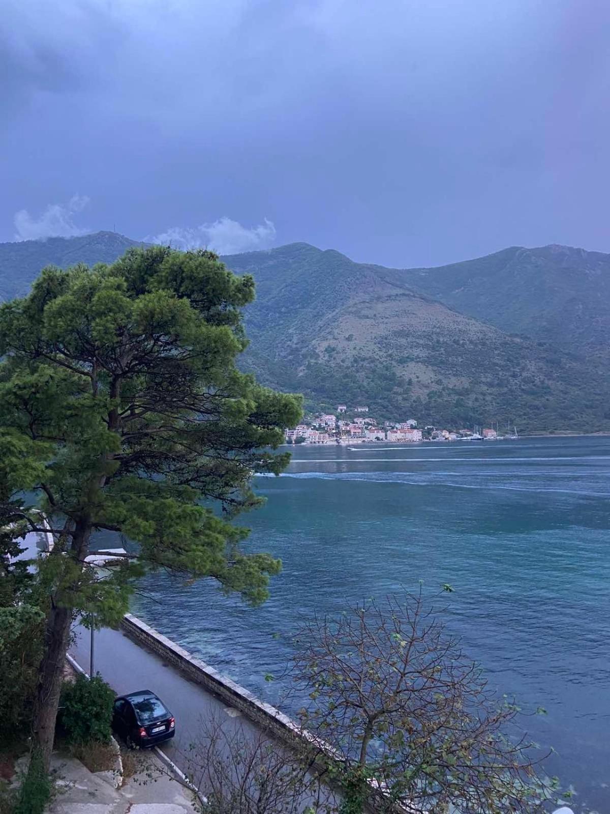 Apartment Ivanisevic 2 Kotor Exterior foto